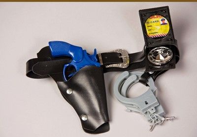 Polizei-Set: Gürtel, Pistole, Handschellen, Marke